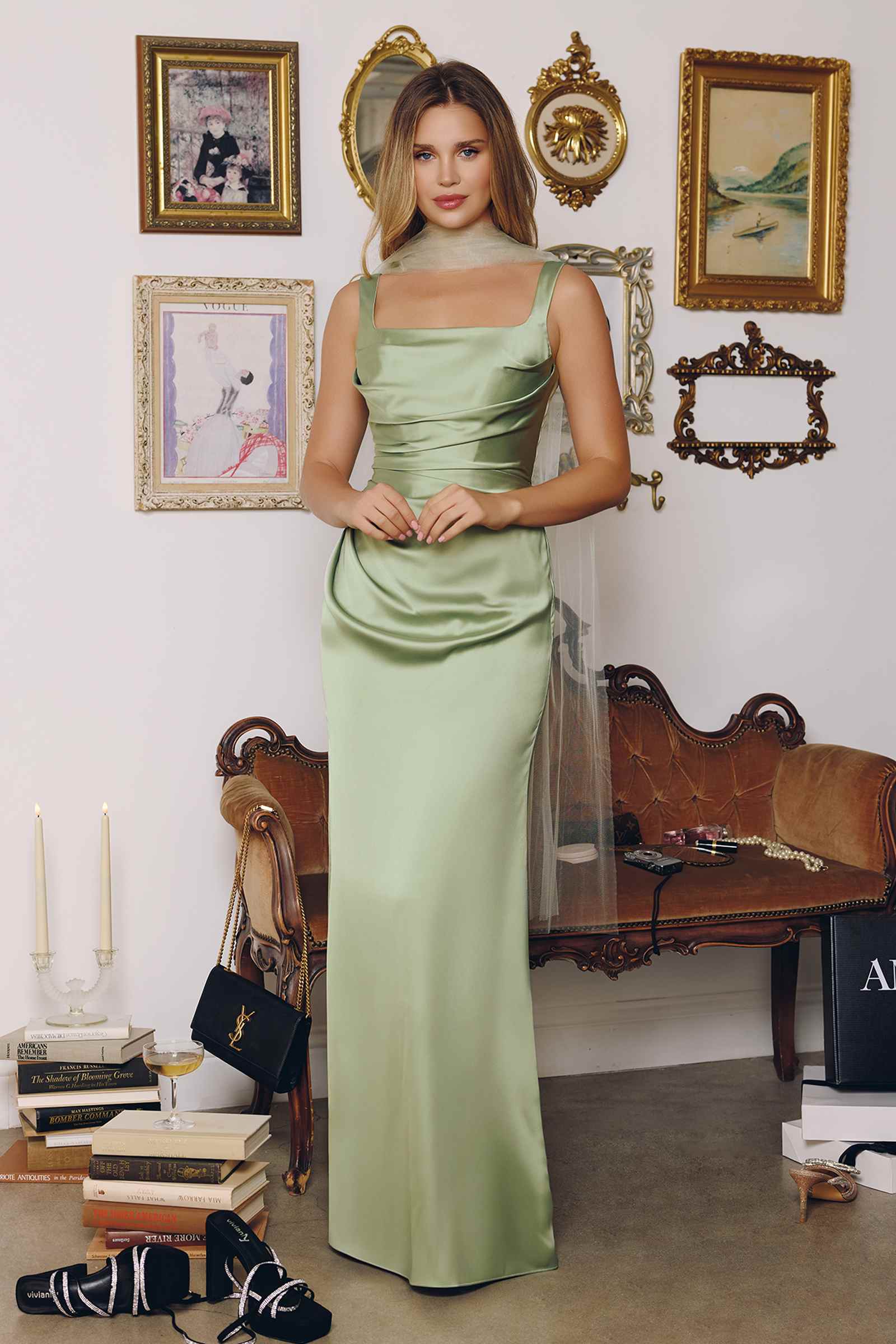 Amoris Sleek Satin Adjustable Straps Fitted Gown (Size M)