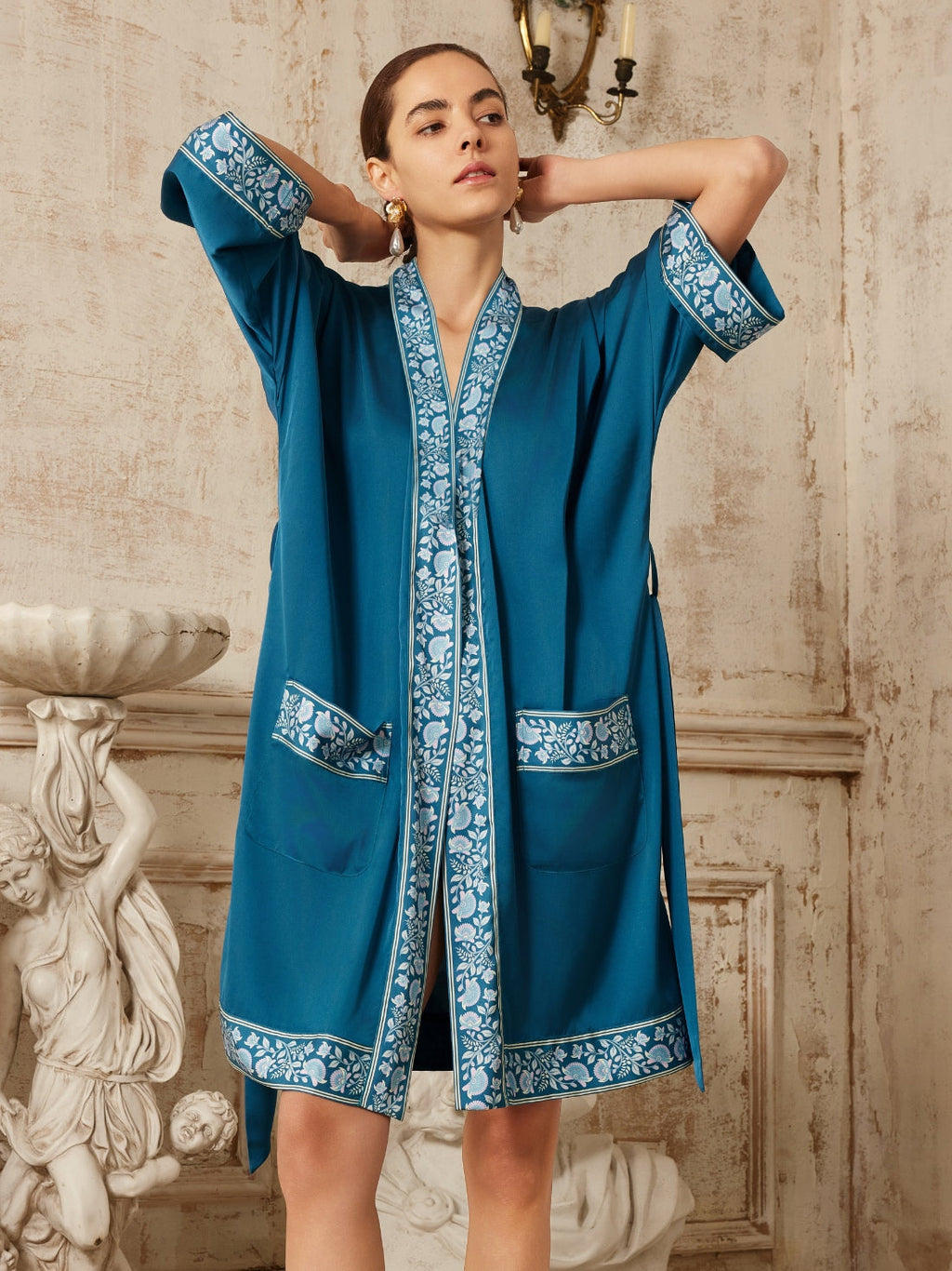 Dark Blue Embellished Flower Short Robe with Pockets