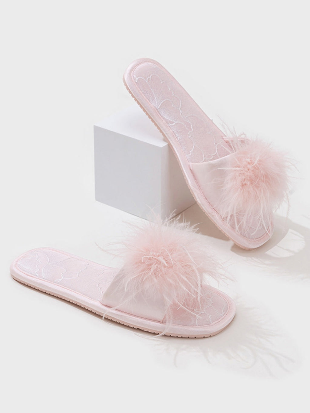 Oriental-Inspired Jacquard Slippers