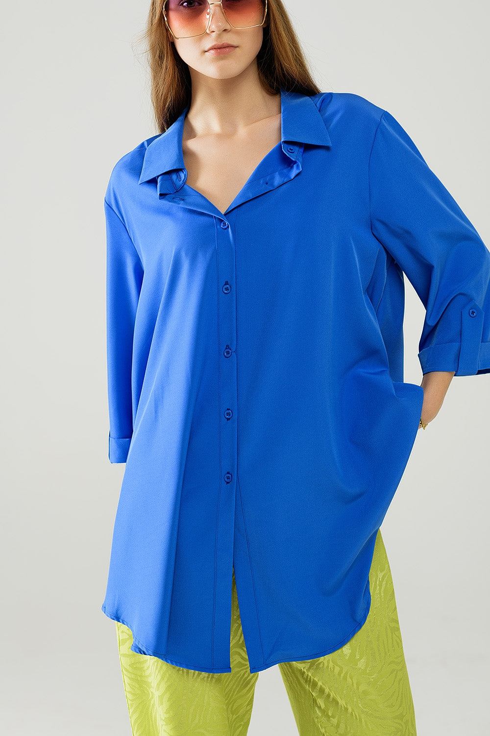 Shirt made of very soft and light fabric in electric blue