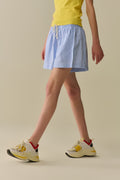 Short with stripes and strings in the waistband